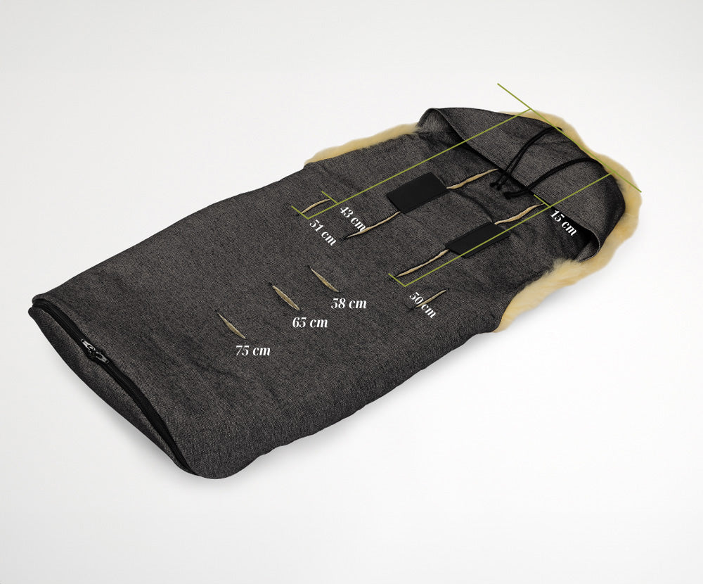 EMIL lambskin footmuff